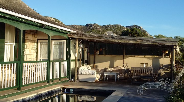 Lorelei Historical Beachfront Cottage