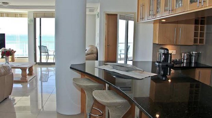 Hibernian Towers 1303