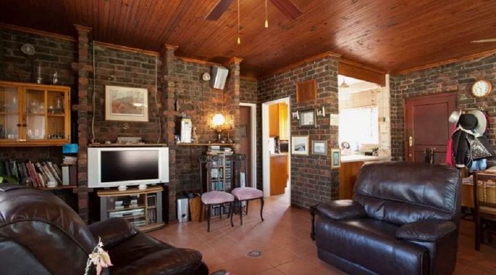 Sue's BnB in Bothasig