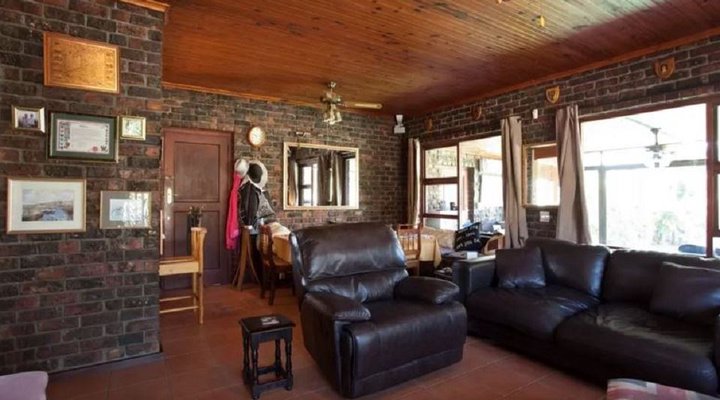Sue's BnB in Bothasig