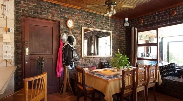 Sue's BnB in Bothasig