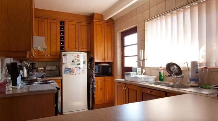 Sue's BnB in Bothasig