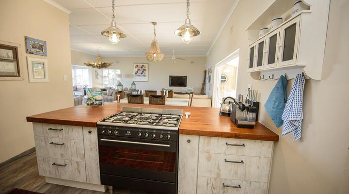 The Beach Cottage on Dolphin Bay