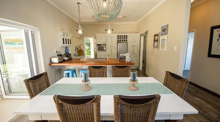 The Beach Cottage on Dolphin Bay