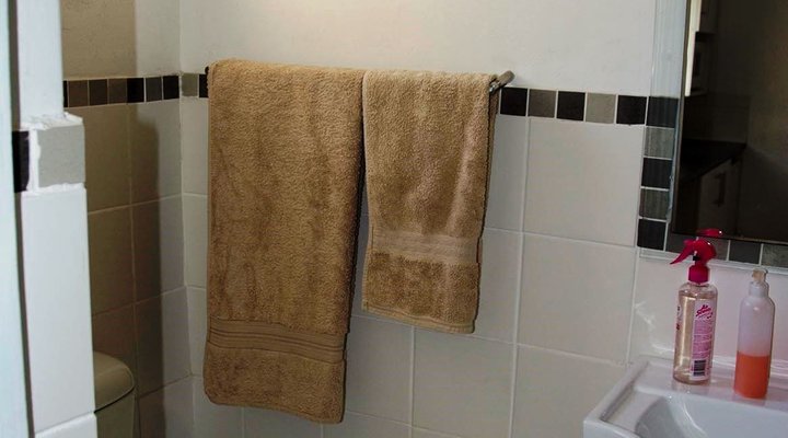 Guest House on Shale