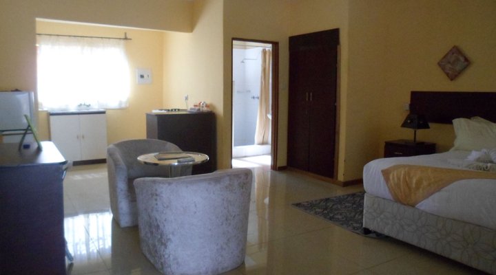 Pacific Conqueror Self Catering