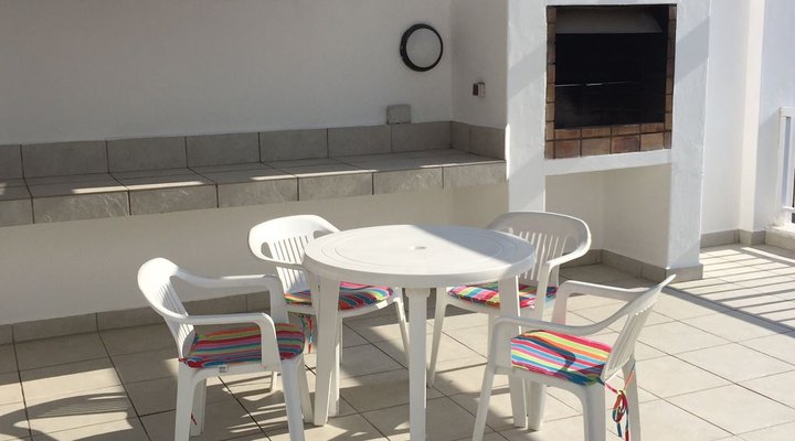 Britannia Beach Self-catering Apartment