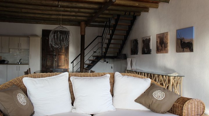 Leeus Villa