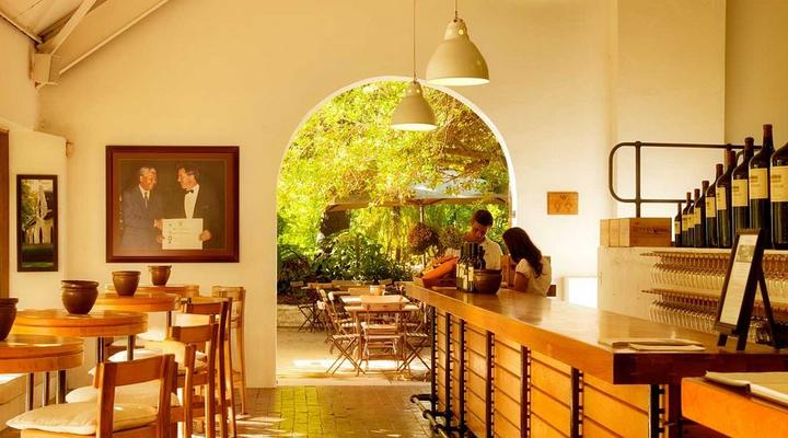 Red Wine Lovers' Tour