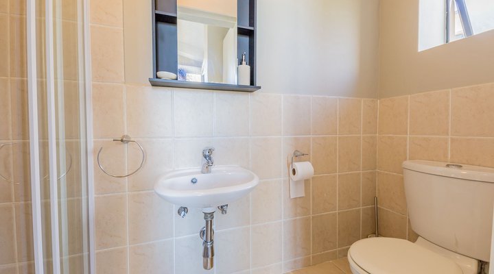 Somerset Links Business Apartment