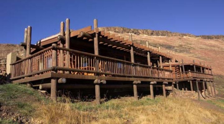 2 Nights at Highlands Mountain Retreat Golden Gate Highlands National Park SANParks