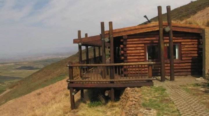 2 Nights at Highlands Mountain Retreat Golden Gate Highlands National Park SANParks