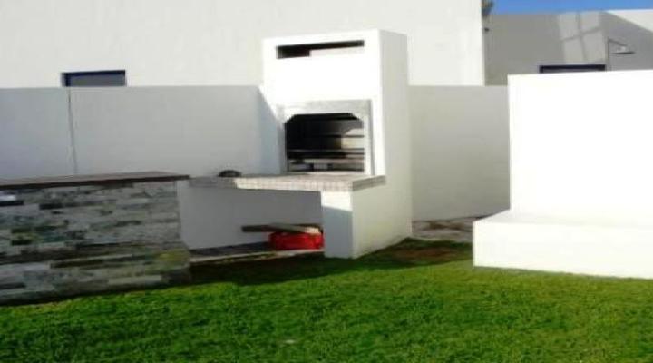 Perfect 10 - Front of House