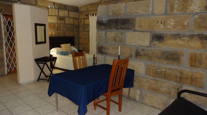 Twin Oaks Guest Farm