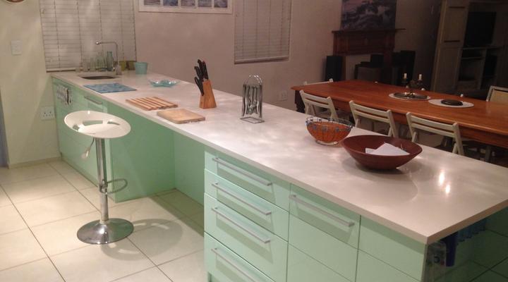 Perfect 10 - Front of House