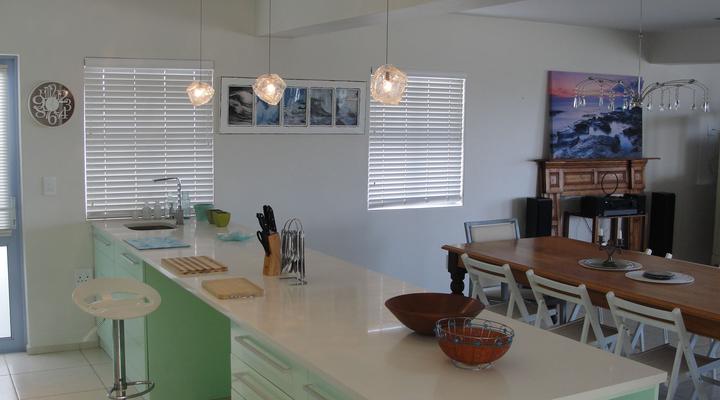 Perfect 10 - Front of House