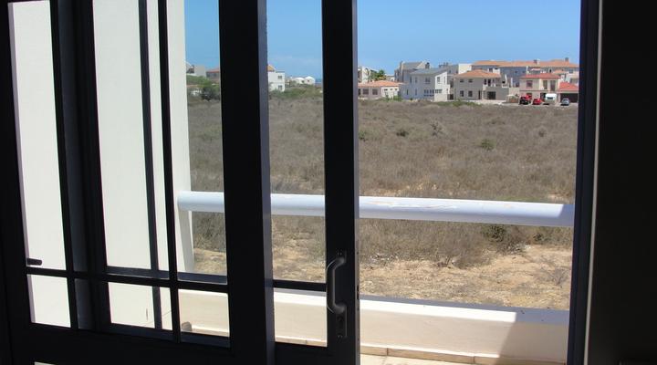 Perfect 10 - Front of House