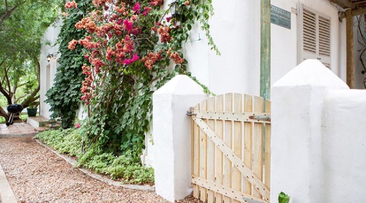 Bougainvillea Cottage