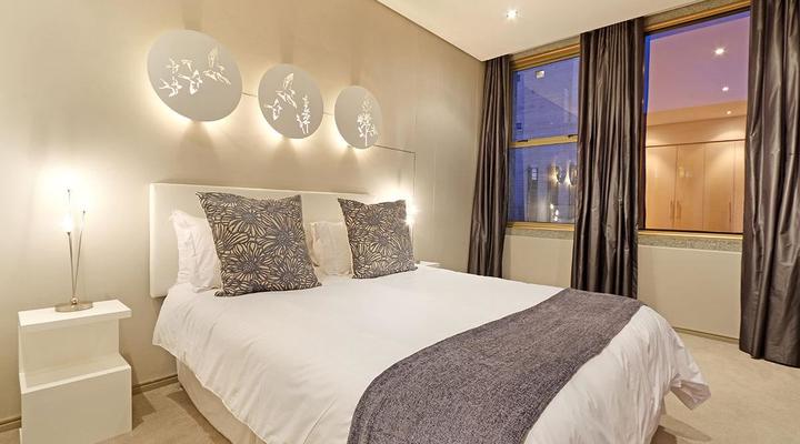 Afribode's Mountain View Suite