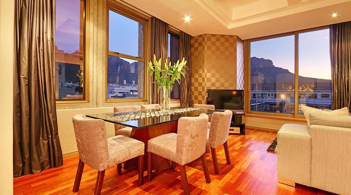 Afribode's Mountain View Suite