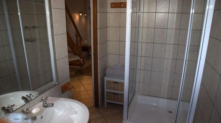 Theebos Self-Catering Apartment