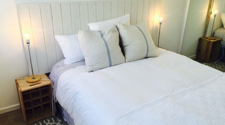 Central yet quiet studio apartment