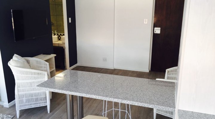 Central yet quiet studio apartment