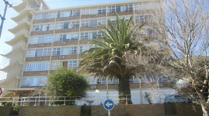 Central yet quiet studio apartment