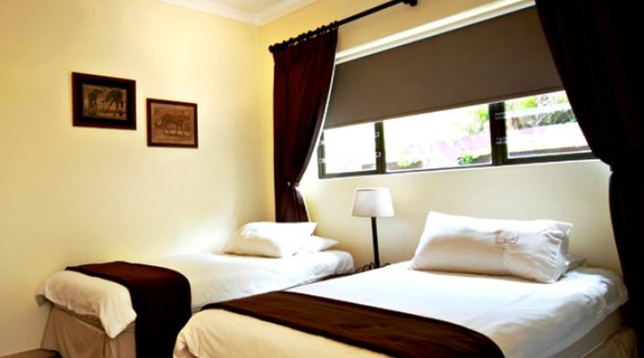 Birdsong Cottages Number Ten Poplar Drive