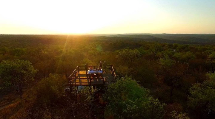 4 Nights, 2 Luxury Lodges in Balule Nature Reserve