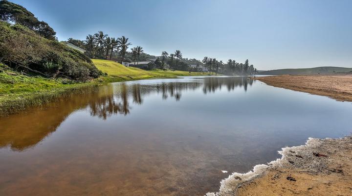 Cecelia's Holiday Manor