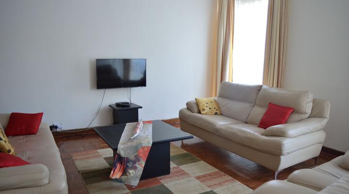 Lolo's Three Bedroom Apartment