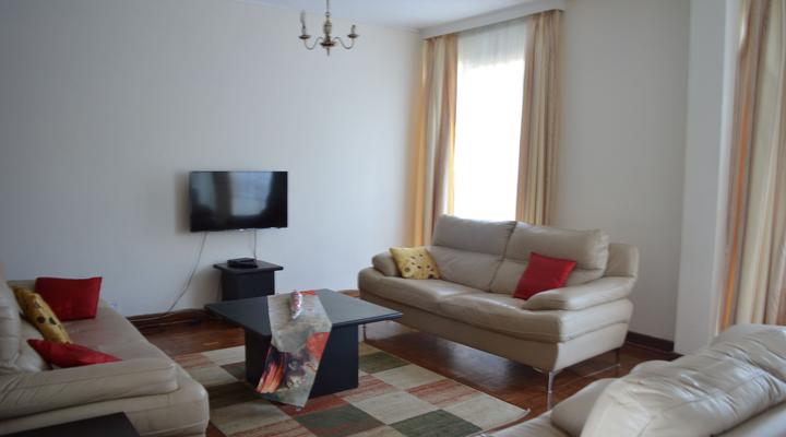 Lolo's Three Bedroom Apartment