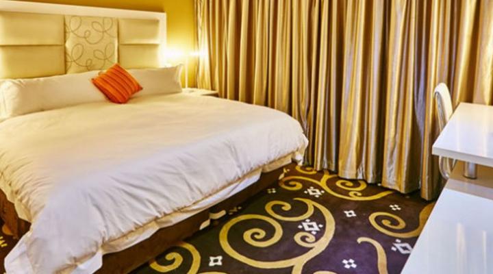 Palm Continental Hotel