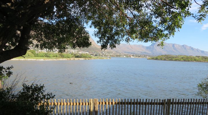 Marina Da Gama Cable Close
