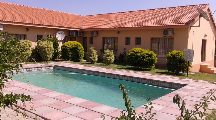 Okavango Roadside Guesthouse