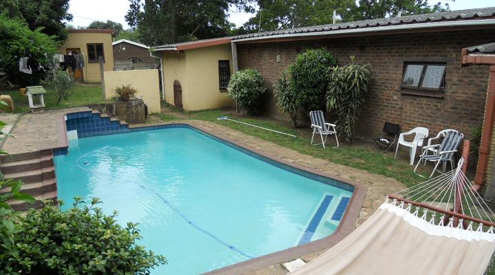 Black Mamba Backpackers Lodge