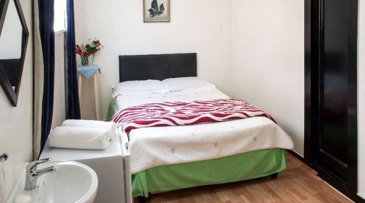 Hostel - 21