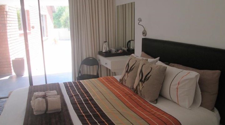 Emitem Guest House