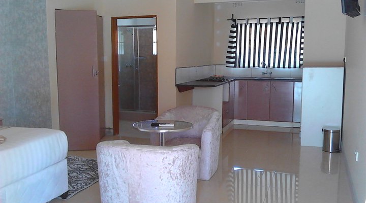 Pacific Conqueror Self Catering