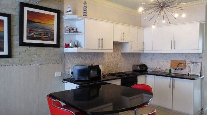 Dumela Flat 11