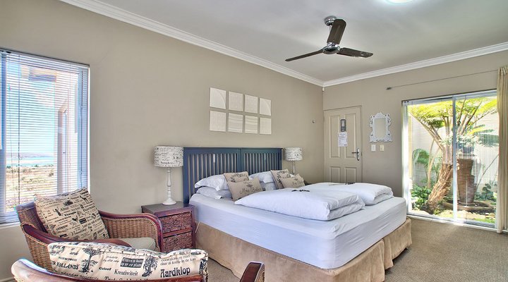 At the Rocks Guesthouse