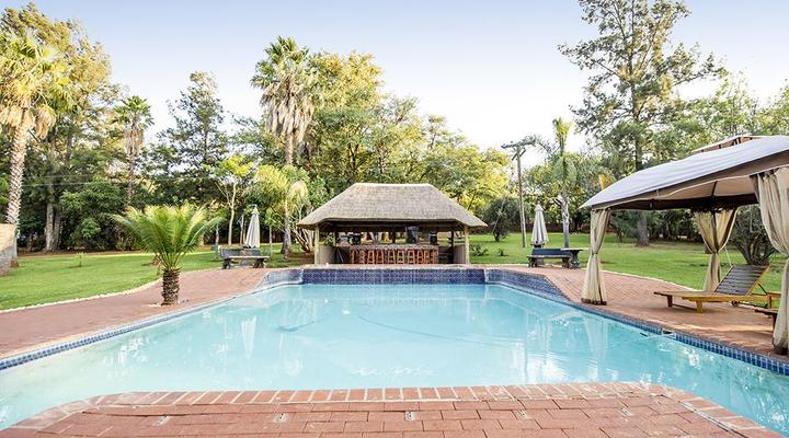 Woodridge Palms Boutique Hotel