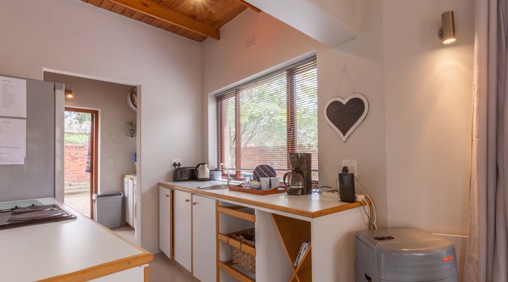 Lovell House and Cottage