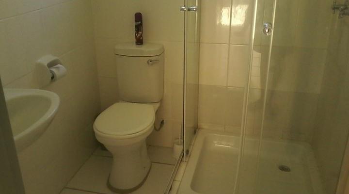 Qhwigaba Guest Lodge