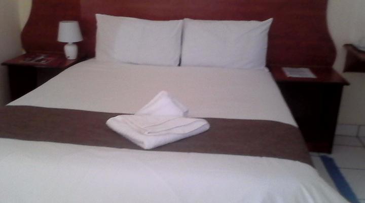 Qhwigaba Guest Lodge