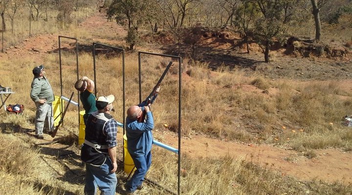 Tussen-I-Bome Oxwagon Resort