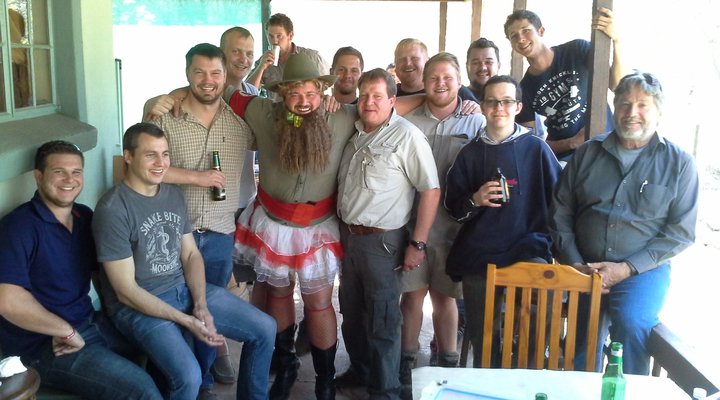 Tussen-I-Bome Oxwagon Resort