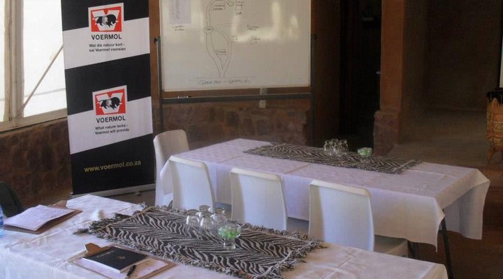 Tussen-I-Bome Oxwagon Resort