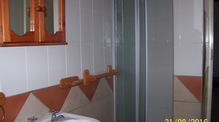 11th Avenue Guesthouse